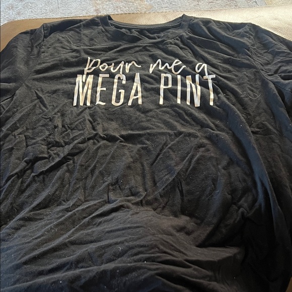 Black Graphic Tee - Short Sleeve - Picture 1 of 1